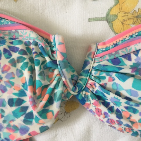 Bathing Suit - Picture 3 of 7